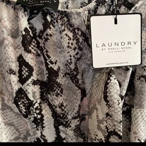NWOT Fabulous Laundry Skirt